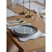 Gallery Direct Scallop Piped Placemats 4Pk