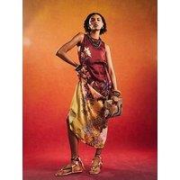 River Island Terry De Havilland Oriental Maxi - Brown