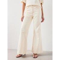 Mango Mid-Rise Flared Jeans - Cream
