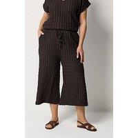 Yours Curve Bubble Textured Crops - Brown