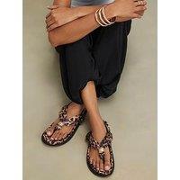 River Island Trim Toe Thong Footbed Sandals - Brown
