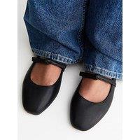 New Look Wide Fit Faux Leather Bow Strap Mary Jane Flats - Black