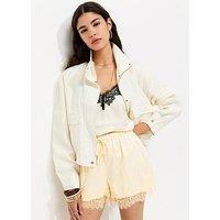New Look Satin Lace Trim Shorts - Cream