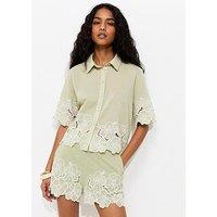 New Look Cotton Flower Embroidered Co-Ord Shorts - Green