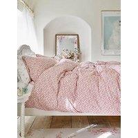 Shabby Chic Vintage Ditsy Quilt Set