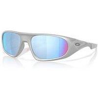 Oakley 0Oo9528 Rectangular Sunglasses - Silver