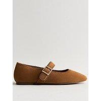 New Look Premium Suede Faux Scallop Edge Mary Jane Flats - Tan
