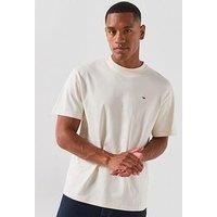 Tommy Jeans Relaxed Flag Short Sleeve T-Shirt - Beige