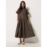 Pixiegirl Petite Poplin Volume Maxi Dress - Brown