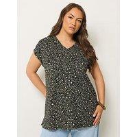 Yours Curve Stud Leopard Print T-Shirt - Green
