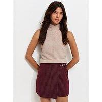 New Look Woven Pinstripe Buckle Detail Skort - Red