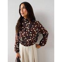 The Very Collection Women'S Bambi Print Funnel Neck Lightweight Quarter Zip Jacket - Brown