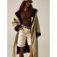 Regatta Adult Waterproof Changing Robe - Barleycorn (Dark Textured Leopard)