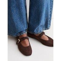 New Look Wide Fit Faux Suede Ruched Strap Mary Jane Shoes - Dark Brown