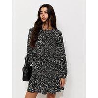 New Look Abstract Pattern Crinkle Texture Mini Smock Dress - Black