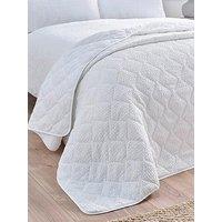 Catherine Lansfield Crinkle Seersucker Texture Bedspread