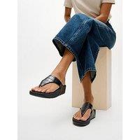 Fitflop Lulu Crocodile Toe-Post Sandals - Black