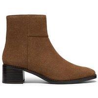 Clarks Wrenn Top Walnut Suede Boot