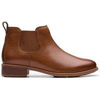 Clarks Wide Fit Havisham Top