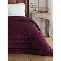 Soiree Melanie Bedspread In Berry