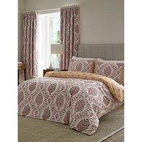 Dreams & Drapes Ashmead Duvet Cover Set In Berry