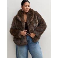 New Look Womens Curve Faux Fur Short Jacket - Brown