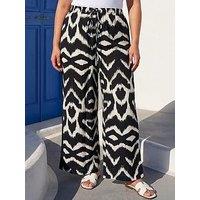 Roman Curve Abstract Print Wide Leg Trouser