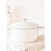 Masterclass 4 Litre Casserole Dish With Lid - Cream