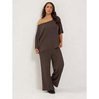 Yours Curve Slash Neck T-Shirt & Trouser Set - Brown