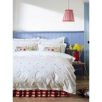 Bluebellgray Daisy Embroidery Quilt Set