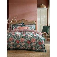 William Morris At Home Cray Quilt Set