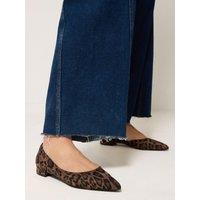 Yours Womens Pointed Toe Leopard Print Ballet Pumps - Brown