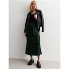 New Look Green Animal Print Satin Bias Cut Midaxi Skirt