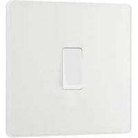 BG Evolve 20A 16Ax Single Intermediate Light Switch - Pearlescent White