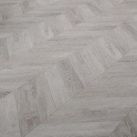 Kingston Silver Oak Chevron 8mm Laminate Flooring - 2.08m2