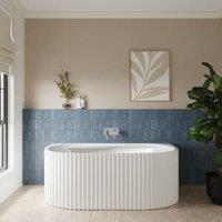 Balterley Back To Wall Freestanding Bath - 1600x780
