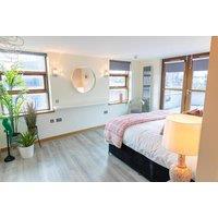 Liverpool City Centre Luxury Apartment Stay for 2 or 4 - Xmas Market Dates - Late Checkout!