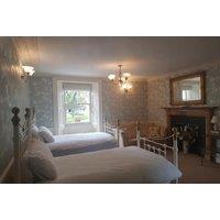 Kirk Yetholm, The Plough Hotel Stay with Breakfast - Dining Upgrade Option!