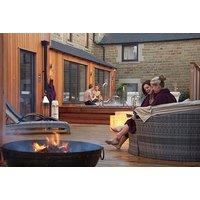 4* Spa Day With Mud Rasul, Spa Access & Two-Course Lunch For 2 - Three Horseshoes Inn & Spa, Peak District