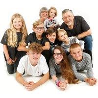 Family Photoshoot & 10 Prints - Cardiff