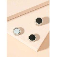 Magnetic Black Earring With Valentine Box
