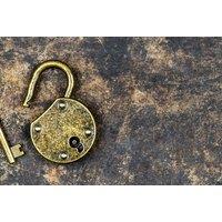 Escape Room For 5-6 - Choice Of 3 Rooms - Cryptic Escape Rooms - Half Term Availability!