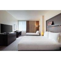 3* Or 4* London Hotel Stay: 1-2 Night & Ticket For The London By Night Christmas Lights Bus