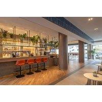 4* Brighton Break For 2: Breakfast & Welcome Drink - Room And Dinner Upgrades!