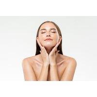 45-Minute Warming Aromatherapy Facial with &pound;10 Voucher at London Ladies Hair & Beauty Clinic, London