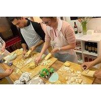 2Hr Fresh Pasta Making Class & Bottomless Prosecco - London