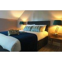Titanic Guest Boutique Belfast Stay, With Chocolates & Late Checkout For 2 - Upgrade For 4-Person Family Room!
