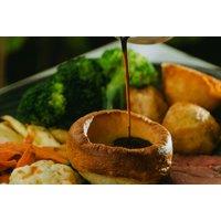 Sunday Roast With Sirloin Beef, Chicken Or Pork With Bottomless Drinks Upgrade - 2 Or 4, Redcorc Birmingham
