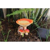 Rustic Resin Hedgehog & Mushroom Garden Ornament Sculpture - Weather-Resistant Outdoor Dcor & Bird Feeder