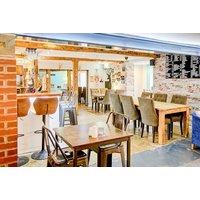 4* Warwickshire Getaway: Countryside Retreat with Prosecco & Dinner Upgrade